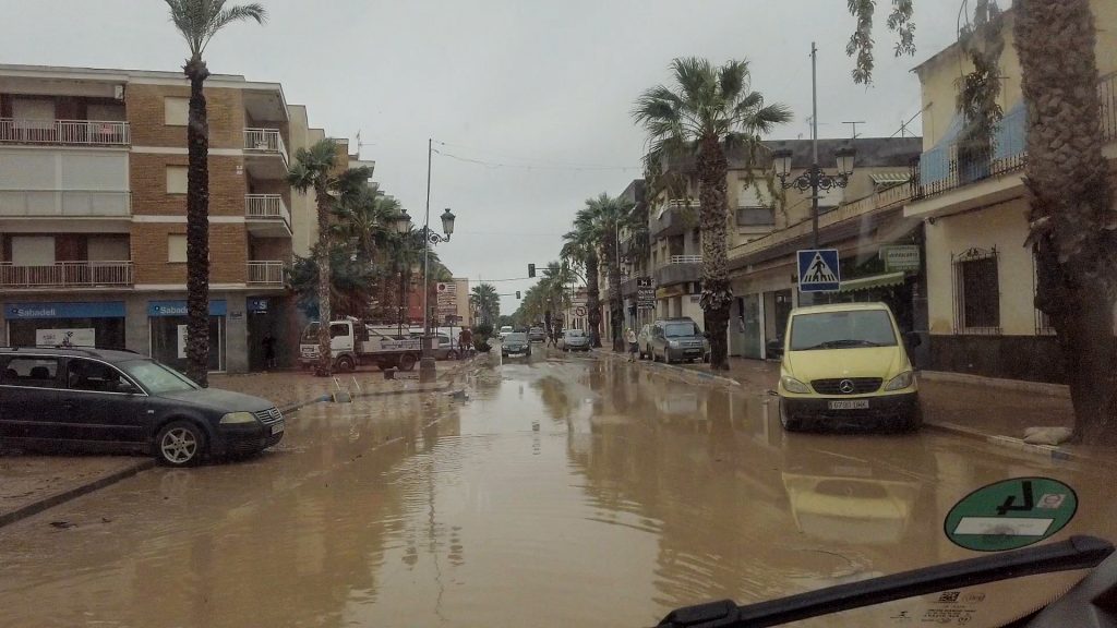 Av. de la Libertad, Los Alcázeras