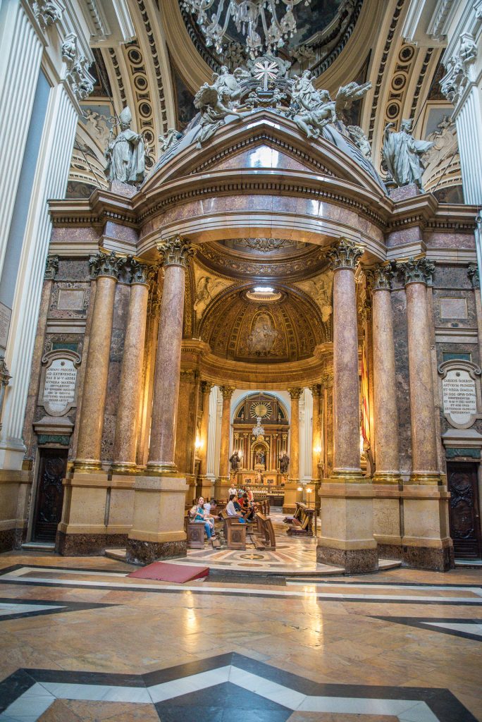 Altar der Nuestra Señora de Pilar - Basilica de Nuestra Señora de Pilar - Zaragoza