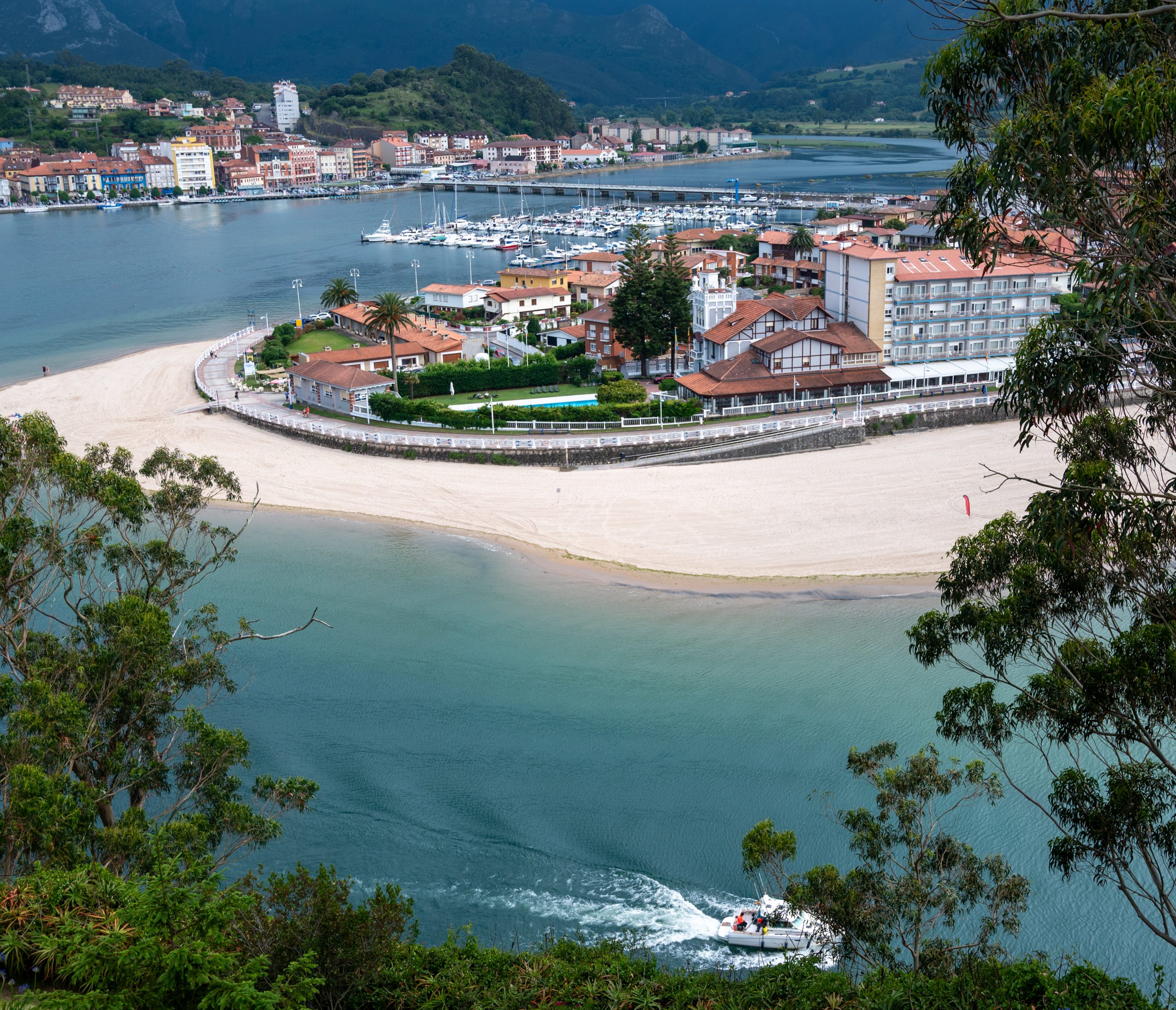 Puerto de Vega – Mirador del Fitu – Ribadesella