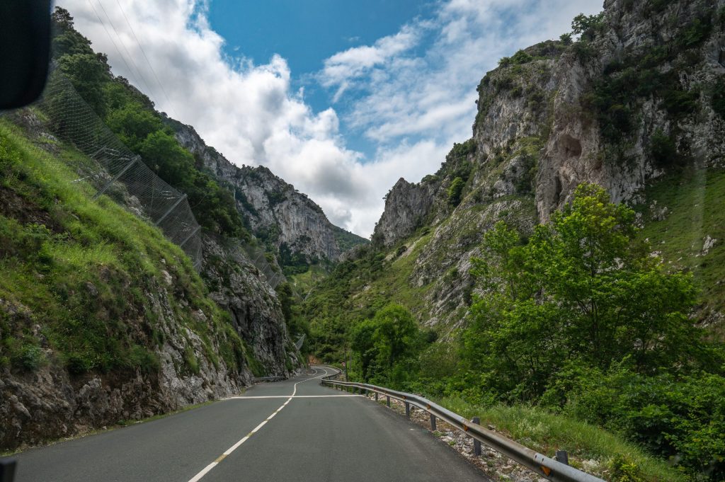 Am Beginn der Deva-Schlucht