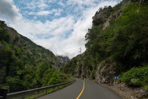 In der Deva-Schlucht