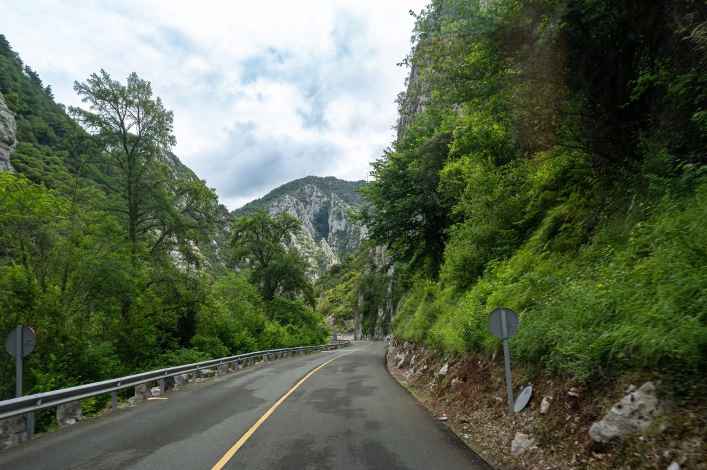 In der Deva-Schlucht