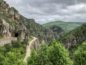 Hinunter in Tal